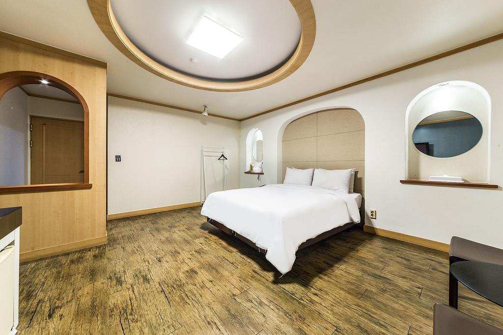 Hotel Tate 수원 외부 사진