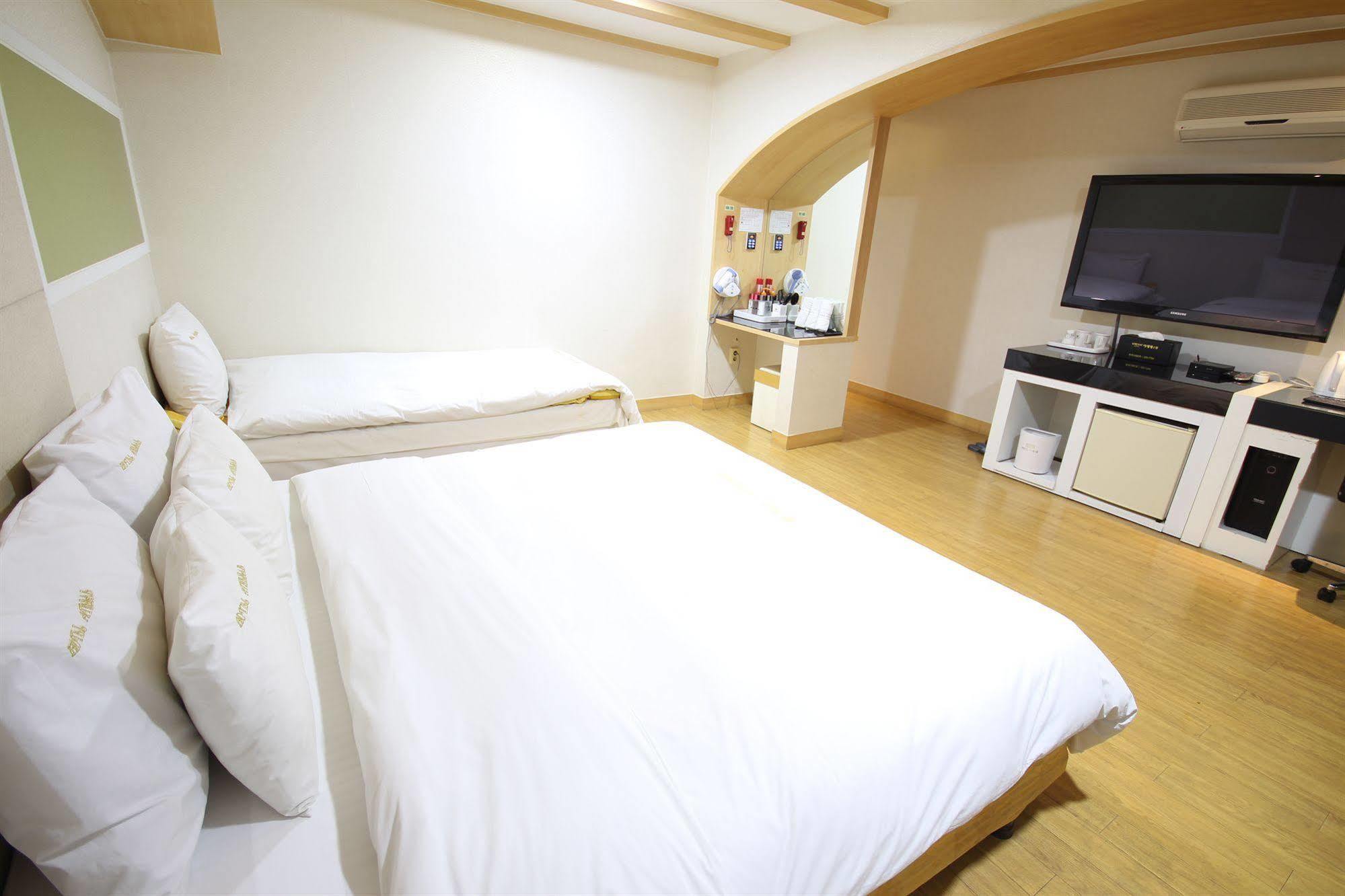 Hotel Tate 수원 외부 사진